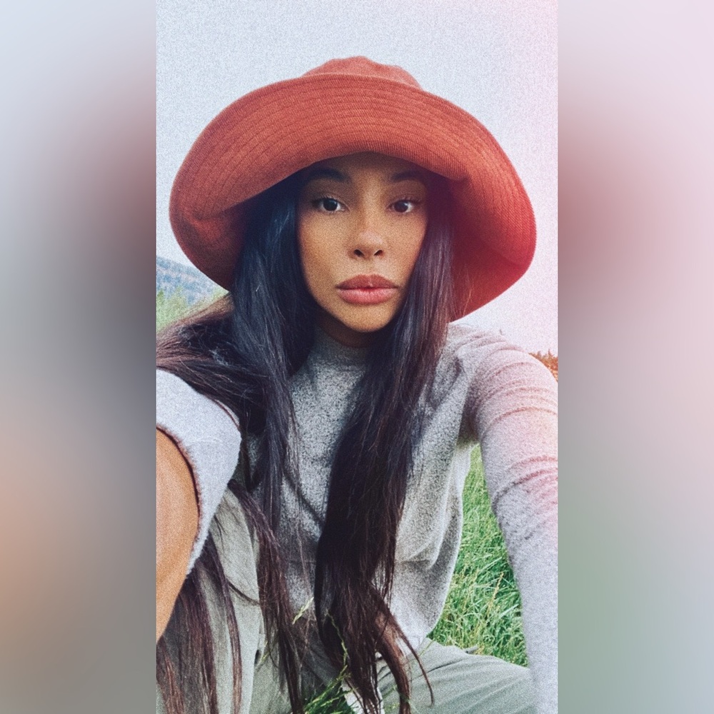 Billabong Coastal Corduroy Bucket Hat in Burnt Orange 🍊